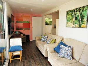 Gallery image of Orchard Cottage - modern Australian Sunshine Coast holiday cottage on organic farm nr beach in Valdora