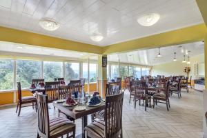 Restaurace v ubytování Club Mahindra Mussoorie