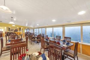 Restaurace v ubytování Club Mahindra Mussoorie