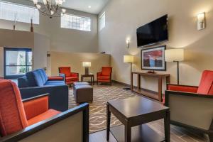 Istumisnurk majutusasutuses Comfort Inn & Suites North Tucson Marana