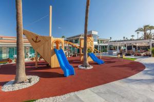 Детска площадка в Kumara Serenoa By Lopesan Hotels