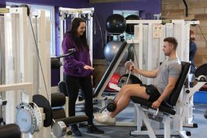 Burnley North Oaks Hotel and Leisure Club tesisinde fitness merkezi ve/veya fitness olanakları