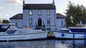 Gallery image of The Harbour Masters House in Banagher