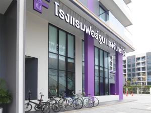 Jízda na kole v ubytování Fortune Saeng Chan Beach Hotel Rayong - SHA Plus nebo okolí