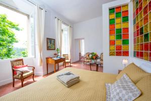 Afbeelding uit fotogalerij van Bastide Saint-Estève in Brue-Auriac +27 foto's