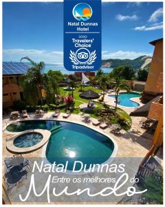Natal Dunnas Hotel في ناتال: لافته للمنتجع مع مسبح
