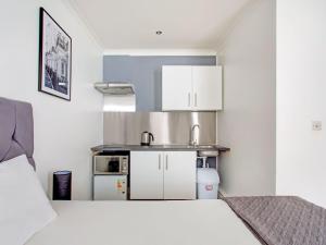 Swanky Apartment in London near Hyde Park and Big Ben