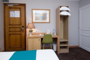 Postel nebo postele na pokoji v ubytování Hotel Eden