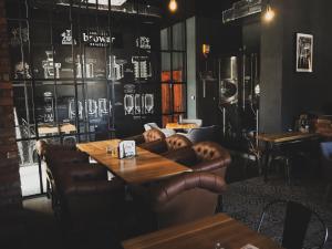Część wypoczynkowa w obiekcie Legnicki Browar Książęcy Hotel i Restauracja