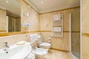 Koupelna v ubytování Hotel 4 Stagioni Sensus Spa