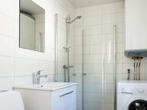 Koupelna v ubytování 6 person holiday home in STRÖMSTAD