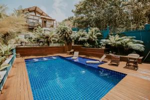 A piscina localizada em Pousada Alto da Pipa ou nos arredores