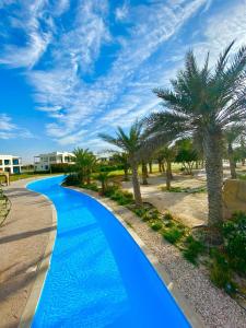 Bazén v ubytování Retaj Salwa Resort & Spa nebo v jeho okolí