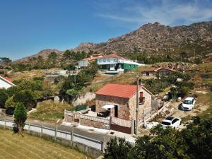 Zdjęcie z galerii obiektu Casa Porto de Quilmas w mieście O Pindo +10 zdjęć