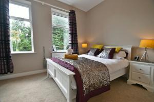 Luxary 4 Bed, 4 bathroom house in central Burnley