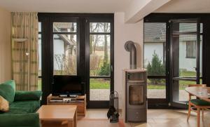 Et tv og/eller underholdning på Ferienhaus Plau am See in Wassernähe