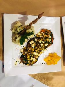 酒店内部或周边提供的食物