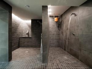 Vannituba majutusasutuses A-ROSA Ifen Hotel Kleinwalsertal