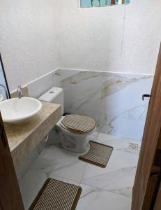 Duplex Cabo frio I tesisinde bir banyo