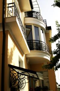 En balkon eller terrasse på Luxury Private House in City Center