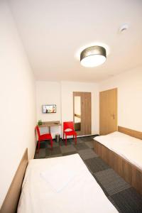 Posteľ alebo postele v izbe v ubytovaní Hostel SMS FREE PARKING
