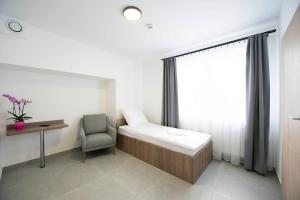 Posteľ alebo postele v izbe v ubytovaní Hostel SMS FREE PARKING