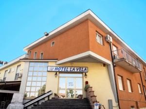The building in which a szállodákat is located