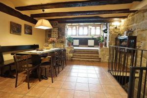 Kuchyňa alebo kuchynka v ubytovaní Casa rural con mucho encanto en un entorno mágico