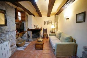 Posedenie v ubytovaní Casa rural con mucho encanto en un entorno mágico