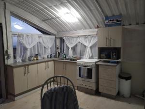 Gallery image of Top beach studio in Herolds Bay