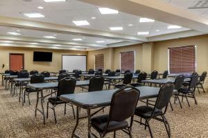 Konferenční prostory v ubytování Comfort Suites Buda - Austin South + 30 fotografií