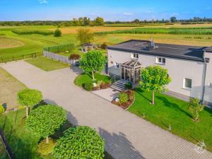 Vonkajšia záhrada v ubytovaní Agrodomek - komfortowy Apartament na Górnym Śląsku