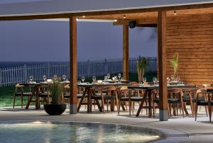 Бассейн в Michelangelo Resort & Spa или поблизости