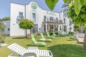 Garður fyrir utan Hotel Hubertus