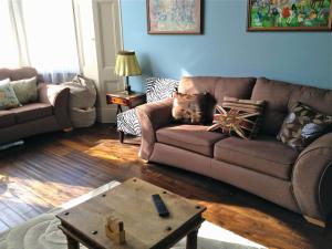 A seating area at Melrose Guest House 