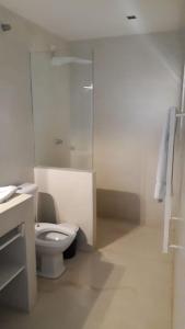 Phòng tắm tại Lar do Mar - Sabrina U07 - Cond. Pipa Privillege +22 ảnh