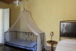 Lova arba lovos apgyvendinimo įstaigoje Il Cavedano Innamorato