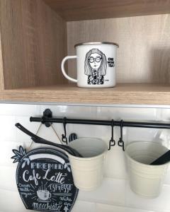 Príslušenstvo na prípravu kávy alebo čaju v ubytovaní SC design Home Apartman