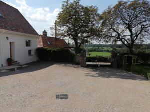 Zahrada ubytování Gîte le Petit Crocq avec SPA privatif