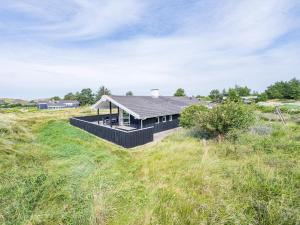 Fotografie z fotogalerie ubytování Holiday home Henne CVII v destinaci Henne Strand