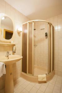 Koupelna v ubytování Hotel Alpenblick