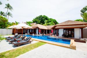 an image of a villa with a swimming pool at Pao Jin Poon Villa in Lamai