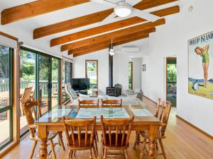Χώρος καθιστικού στο Surf Rest'n Bay +12 φωτογραφίες