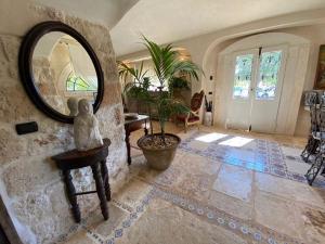 Ο χώρος του lounge ή του μπαρ στο I Love Trullo - Country Boutique Apartments - Villa Laura Ostuni