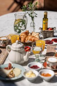 Zdjęcie z galerii obiektu El Palauet de Monells - Adults Only w mieście Monells +37 zdjęć