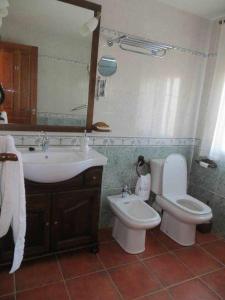 Bathroom sa CASA RURAL APOL 4 estrellas Provincia de Segovia