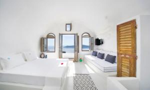 Ένα ή περισσότερα κρεβάτια σε δωμάτιο στο Sophia Luxury Suites