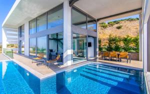 Fotografia z galérie ubytovania Luxury Glass Villas v destinácii Syvota