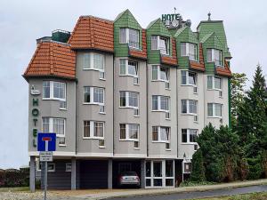 Foto dalla galleria di Zum Grünen Turm a Hohen Neuendorf