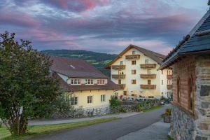 Foto da galeria de Hotel Moselebauer em Bad Sankt Leonhard im Lavanttal